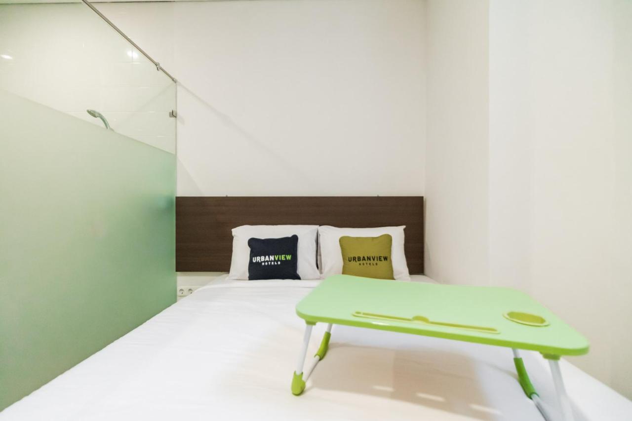 Urbanview Hotel Casa Kota Mangga Besar Джакарта Екстер'єр фото