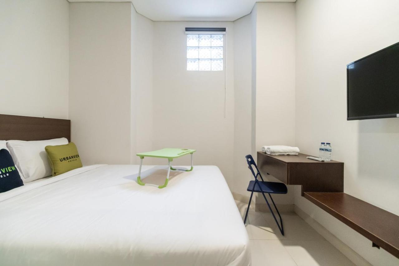 Urbanview Hotel Casa Kota Mangga Besar Джакарта Екстер'єр фото
